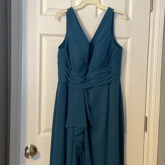 Azazie Julianna in Ink Blue - Picture 5 of 11